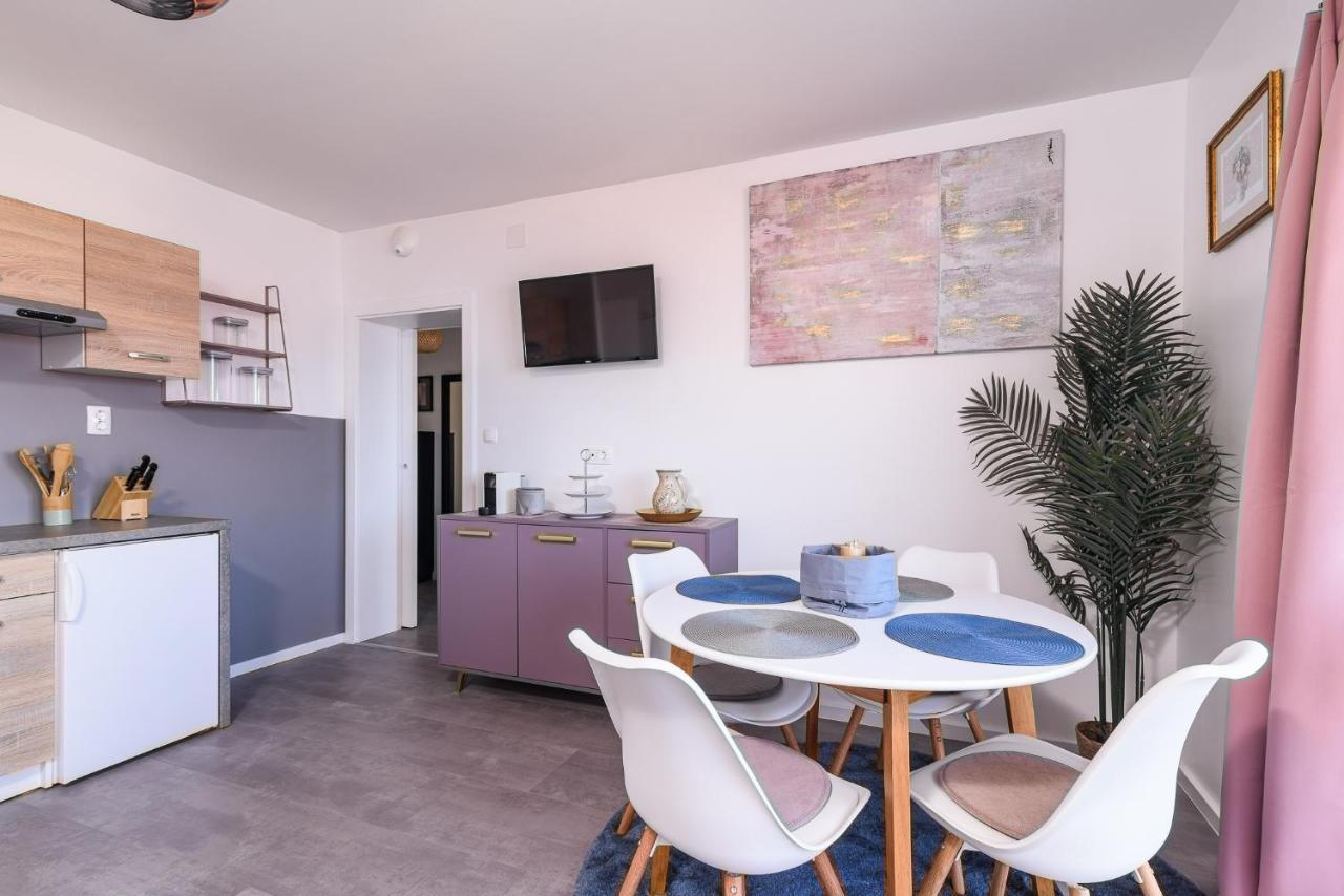 Villa Del Mar אומיס מראה חיצוני תמונה