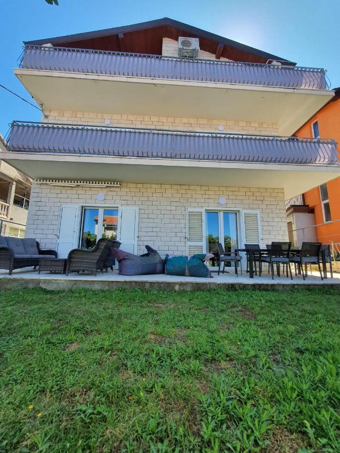 Villa Del Mar אומיס מראה חיצוני תמונה